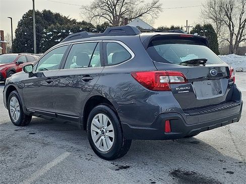 Used 2018 Subaru Outback 2.5i image 4