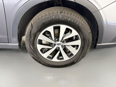 Used 2022 Subaru Outback Premium AWD/4WD image 32