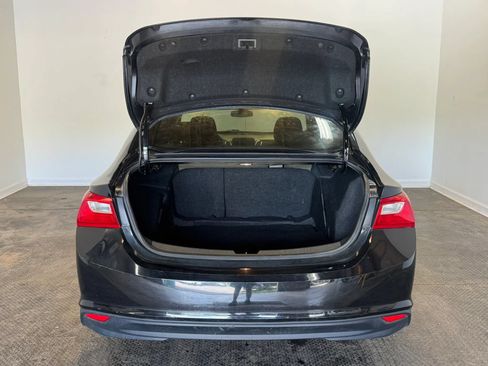 Used 2017 Chevrolet Malibu LT FWD image 26