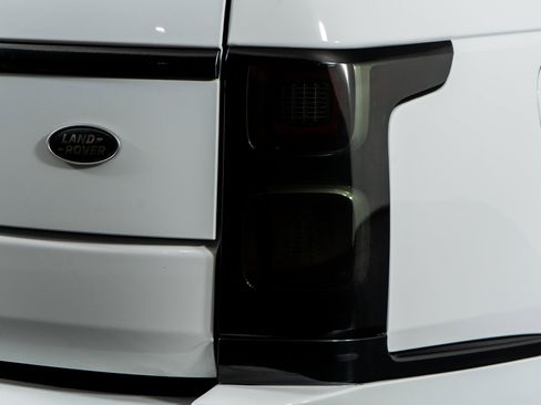Used 2020 Land Rover Range Rover Long Wheelbase Autobiography image 13