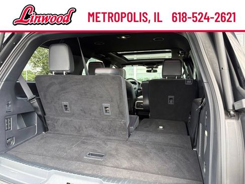 Used 2024 Ford Expedition Limited AWD/4WD image 15