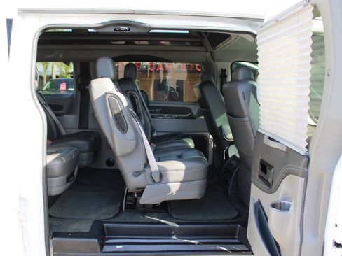 Used 2021 Ford Transit 150 Low Roof AWD image 11