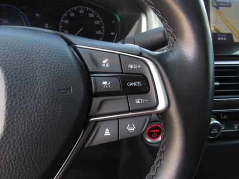 Used 2021 Honda Accord Touring image 26