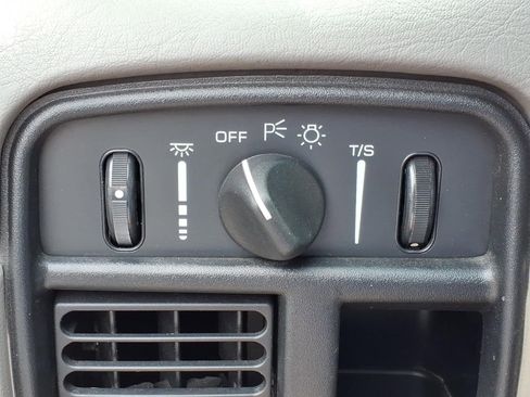 Used 1996 Chevrolet Impala SS RWD image 14