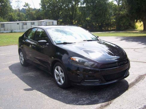 Used 2015 Dodge Dart SXT image 2