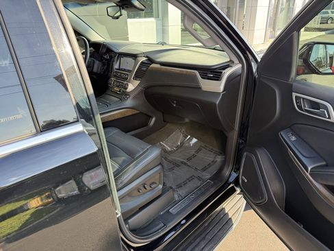 Used 2018 GMC Yukon Denali image 30