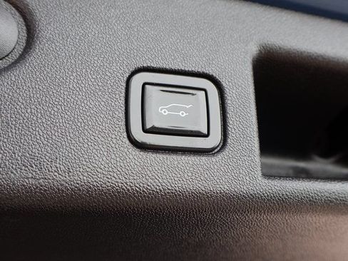 Certified 2024 Chevrolet Equinox Premier w/ LPO, Floor Liner Package AWD/4WD image 16