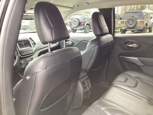 Used 2021 Jeep Cherokee Latitude Lux w/ Trailer Tow Group image 22