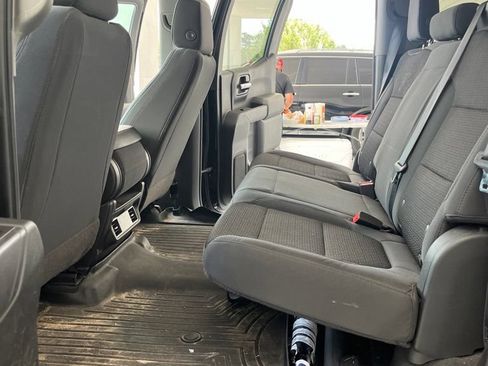 Used 2020 Chevrolet Silverado 1500 Custom w/ Custom Value Package AWD/4WD image 22