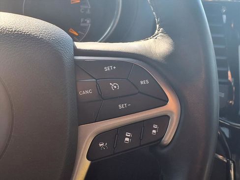 Used 2019 Jeep Grand Cherokee High Altitude RWD image 15