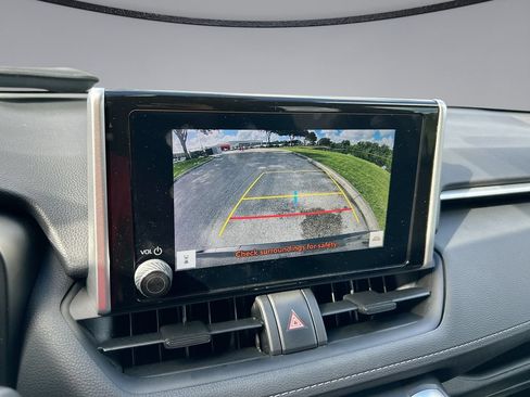 Used 2024 Toyota RAV4 LE FWD image 22