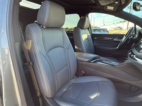 Used 2023 Buick Enclave Essence w/ Experience Buick Package image 36