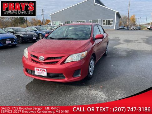 Used 2011 Toyota Corolla LE image 1