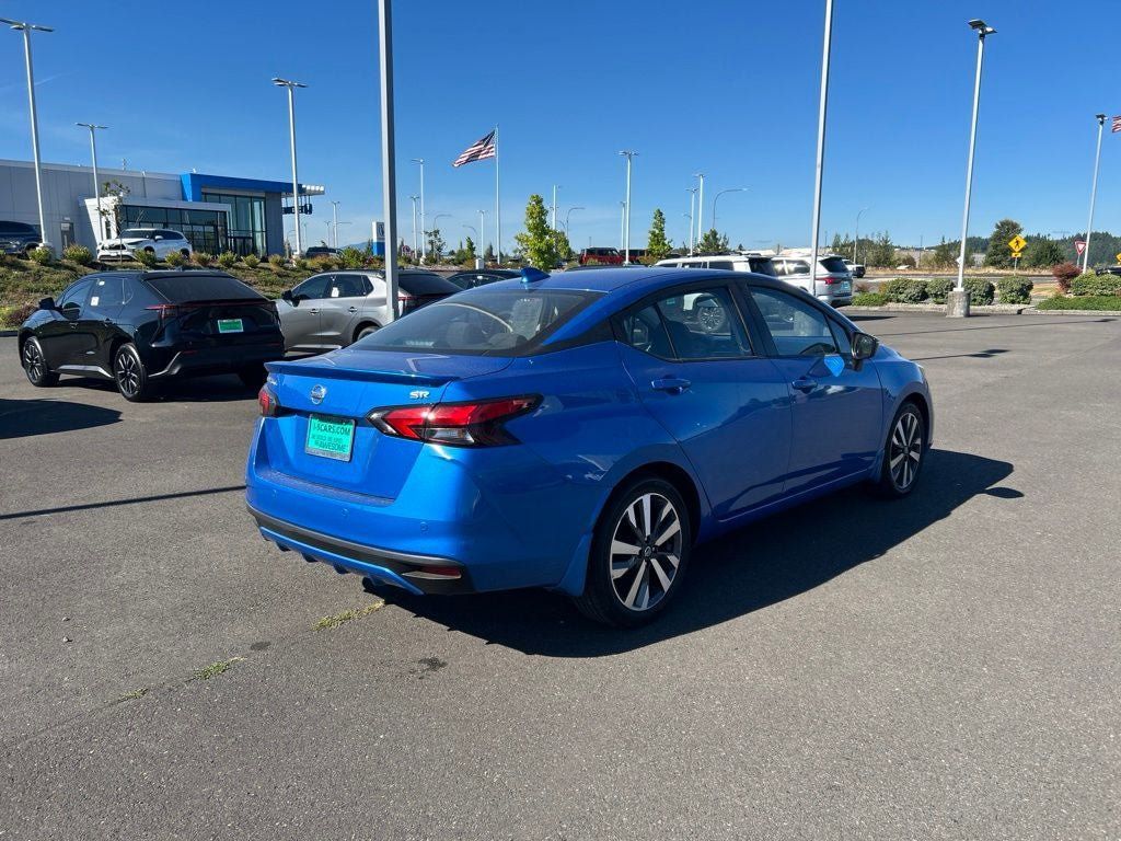 Used 2021 Nissan Versa SR FWD image 7