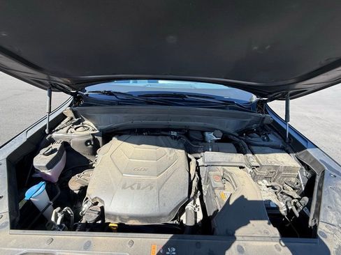Used 2023 Kia Telluride S image 33