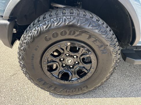 Used 2022 Ford Bronco Wildtrak AWD/4WD image 11