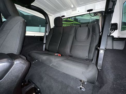 Used 2020 Jeep Wrangler Sport AWD/4WD image 26