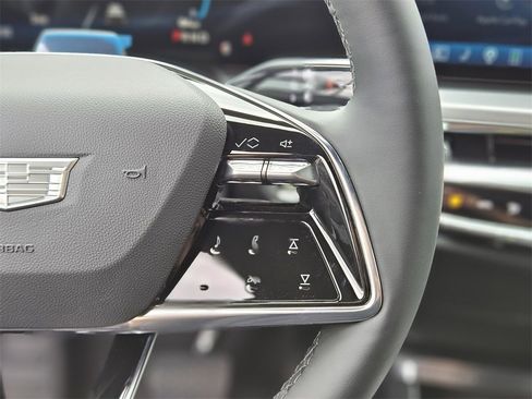 New 2025 Cadillac Lyriq Sport image 27