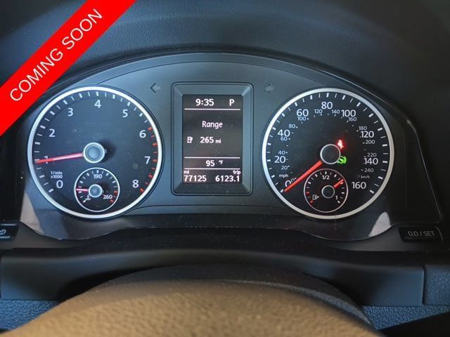 Used 2017 Volkswagen Tiguan Limited w/ Premium Package FWD image 12