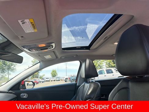 Used 2024 Hyundai Elantra Limited FWD image 21