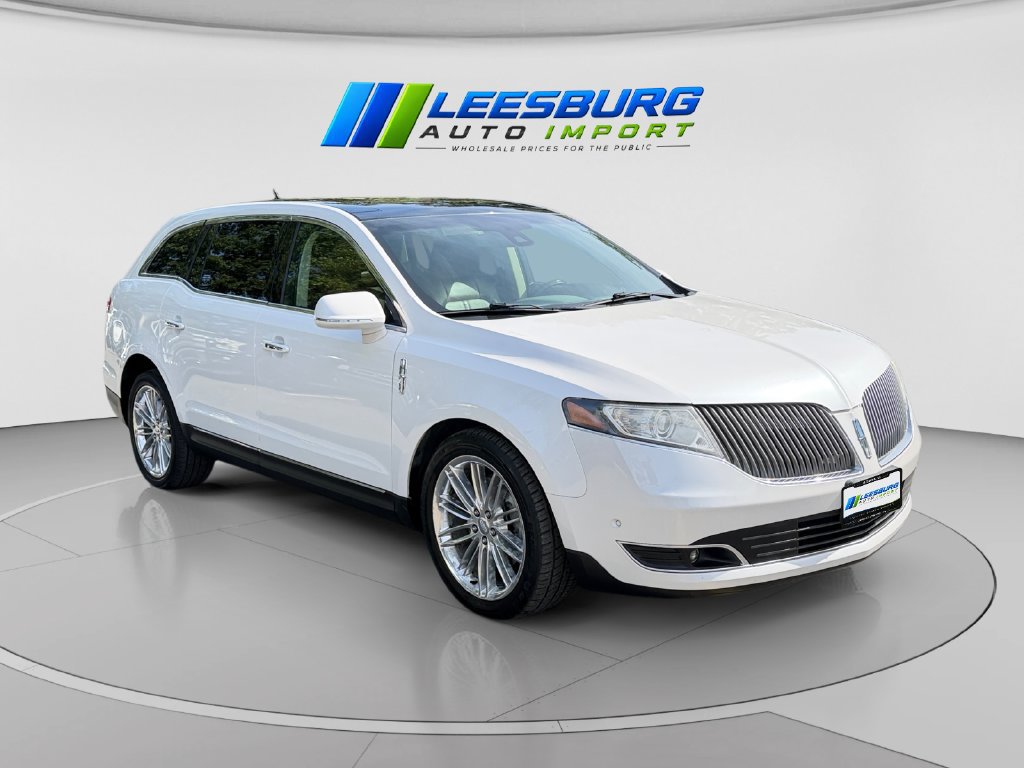 Used 2013 Lincoln MKT AWD image 7