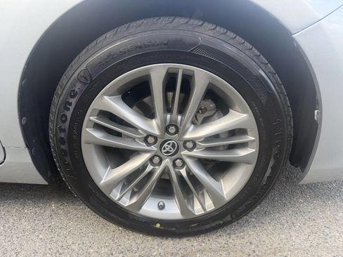 Used 2017 Toyota Camry SE FWD image 12