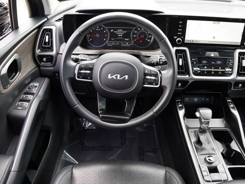 Certified 2023 Kia Sorento X-Line EX AWD/4WD image 21