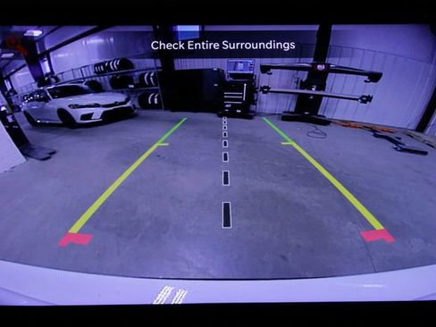 Used 2023 Jeep Grand Cherokee L Limited w/ Black Appearance Package image 37