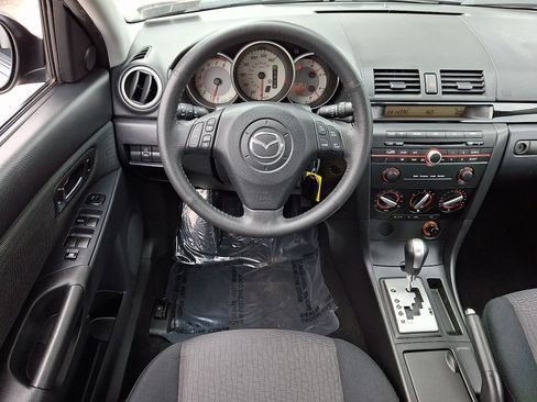Used 2009 MAZDA MAZDA3 i Touring Value FWD image 12
