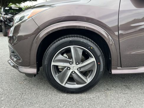 Used 2019 Honda HR-V Touring image 12
