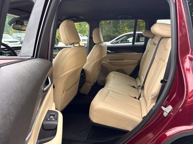 Used 2023 Jeep Grand Cherokee Limited AWD/4WD image 14