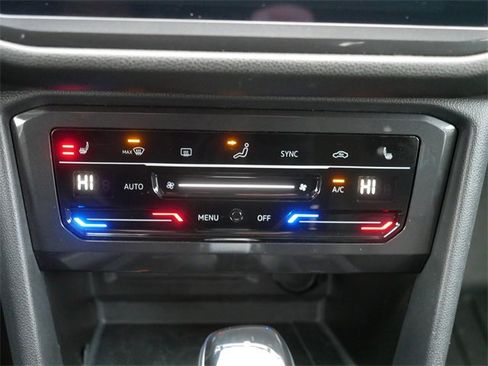 Certified 2023 Volkswagen Tiguan SE image 28