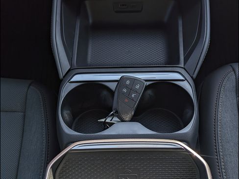 New 2027 GMC Terrain AT4 w/ LPO, Floor Liner Package AWD/4WD image 25