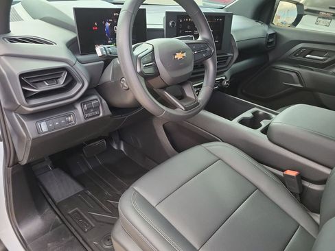 Used 2024 Chevrolet Silverado EV W/T image 10