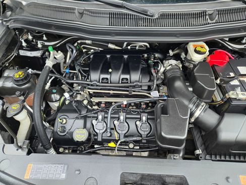 Used 2019 Ford Explorer XLT w/ Equipment Group 202A image 74