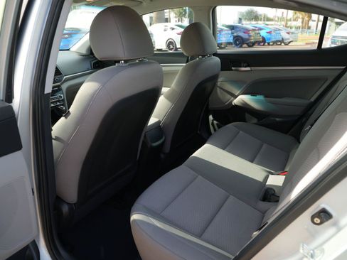 Used 2020 Hyundai Elantra SEL FWD image 18