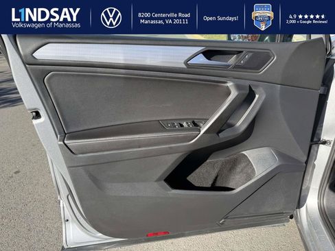 Used 2022 Volkswagen Tiguan S image 8