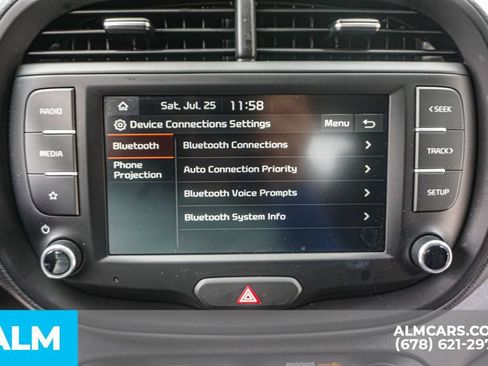 Used 2025 Kia Soul LX w/ LX Technology Package FWD image 36