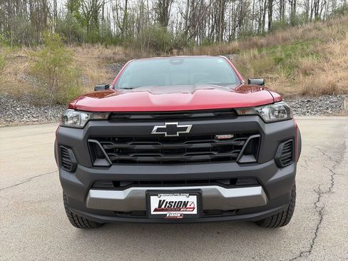 New 2026 Chevrolet Colorado Trail Boss AWD/4WD image 2
