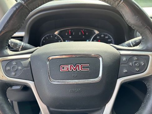 Used 2019 GMC Acadia SLT FWD image 15