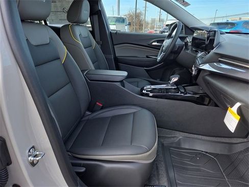 New 2026 Chevrolet Trax ACTIV w/ Sunroof Package image 18