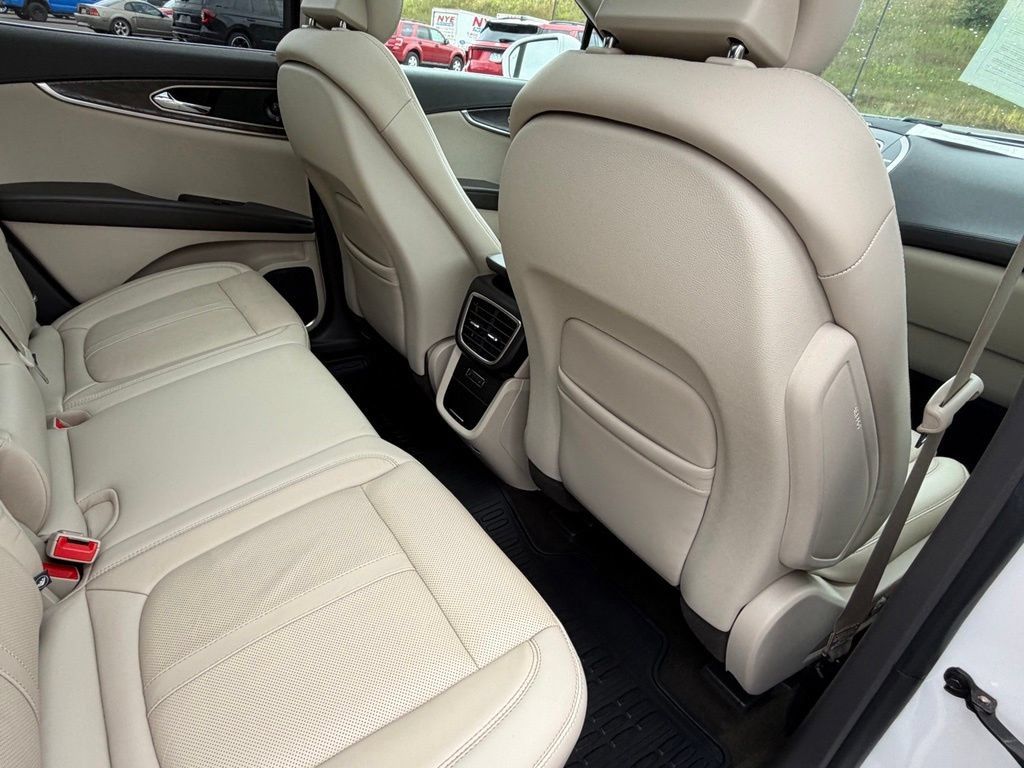 Used 2019 Lincoln Nautilus Reserve AWD/4WD image 41