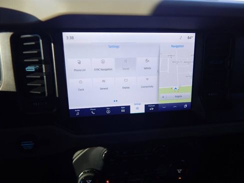 Used 2023 Ford Bronco Wildtrak image 32