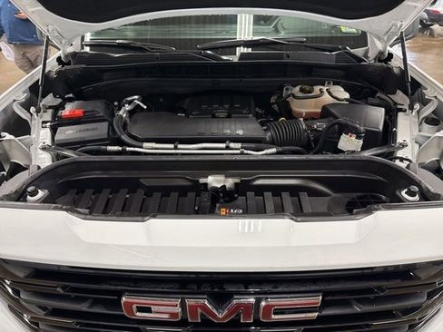 Used 2025 GMC Sierra 1500 Elevation AWD/4WD image 27