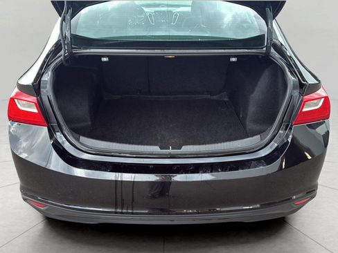 Used 2016 Chevrolet Malibu LT FWD image 23