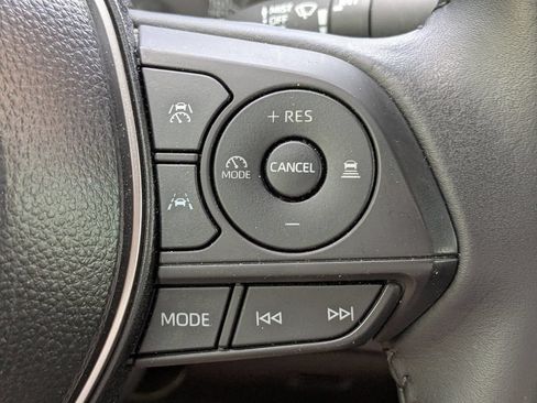 Used 2025 Toyota Corolla SE FWD image 24