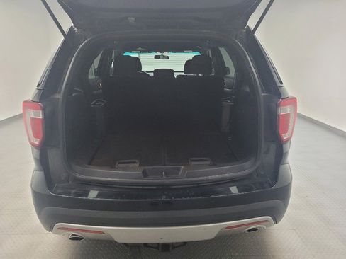 Used 2016 Ford Explorer XLT AWD/4WD image 29