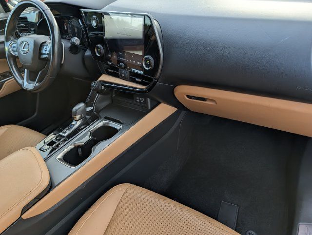 Used 2024 Lexus NX 250 FWD image 34