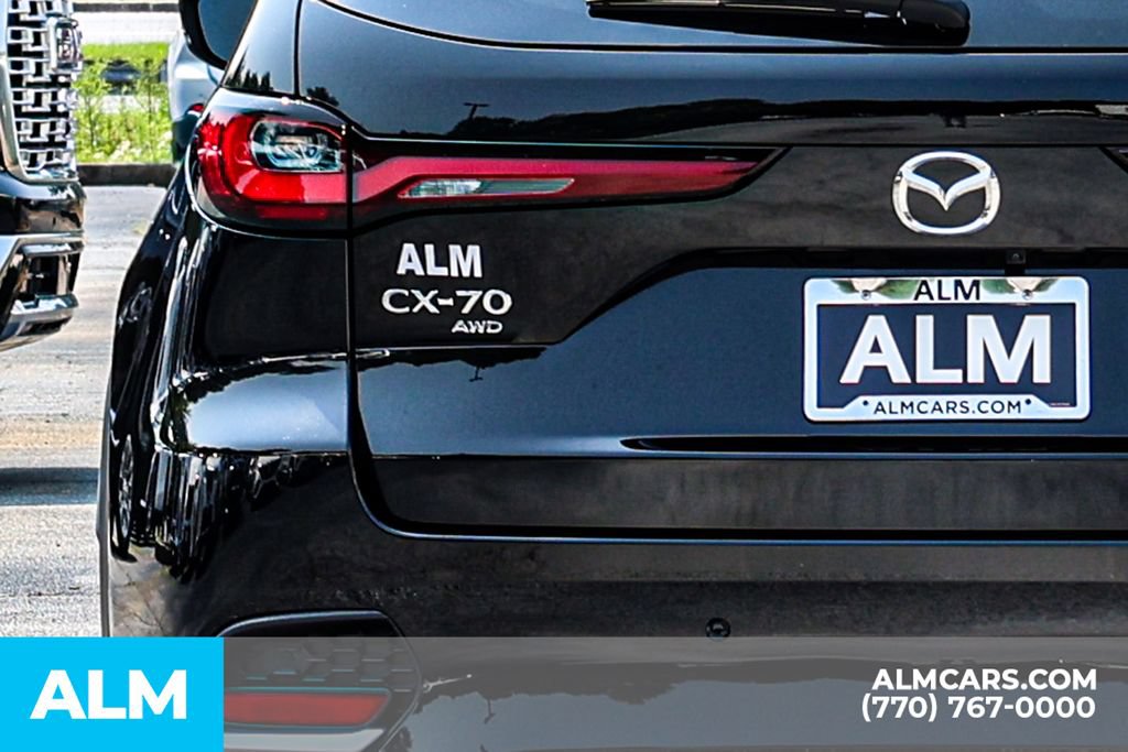 Used 2025 MAZDA CX-70 Plug-In Hybrid w/ Premium Pkg AWD/4WD image 12