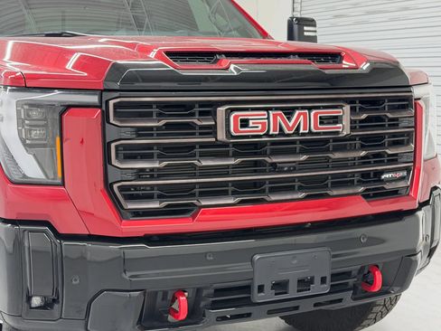 Used 2025 GMC Sierra 2500 AT4X AWD/4WD image 39